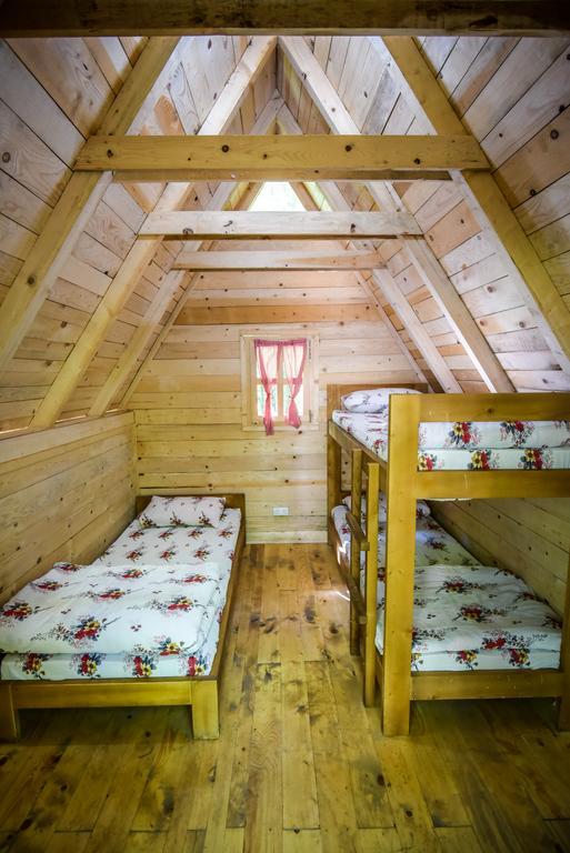 Camp Divlja Rijeka Hotel Hum Екстериор снимка